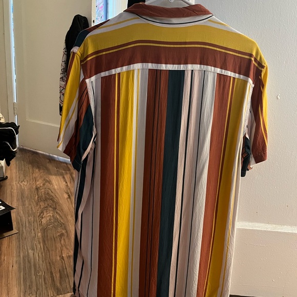 PACSUN Men’s Stripe Button Down - Picture 4 of 4